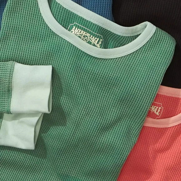 AE Waffle Layering Tee - Picture 2 of 4